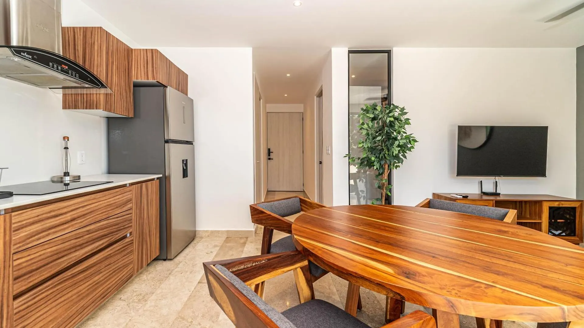 1 Bd Suite With Private Balcony, Rooftop Pool, Gym Tulum Holiday home