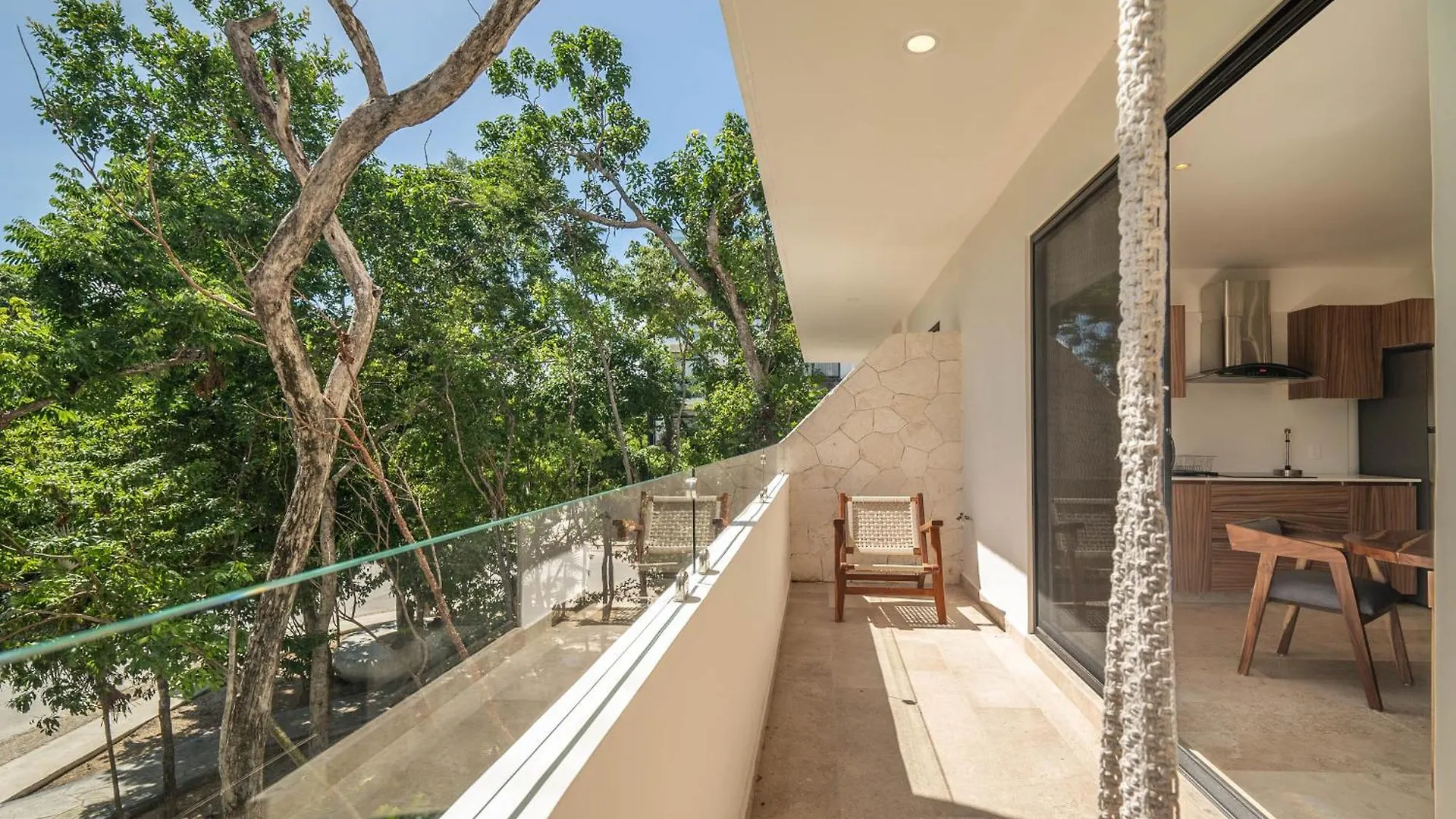 1 Bd Suite With Private Balcony, Rooftop Pool, Gym Tulum