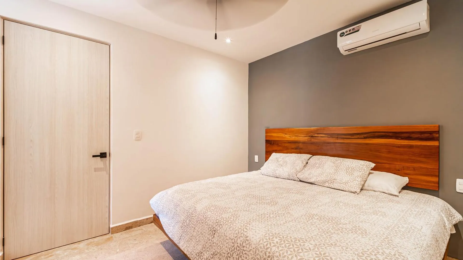 Holiday home 1 Bd Suite With Private Balcony, Rooftop Pool, Gym Tulum