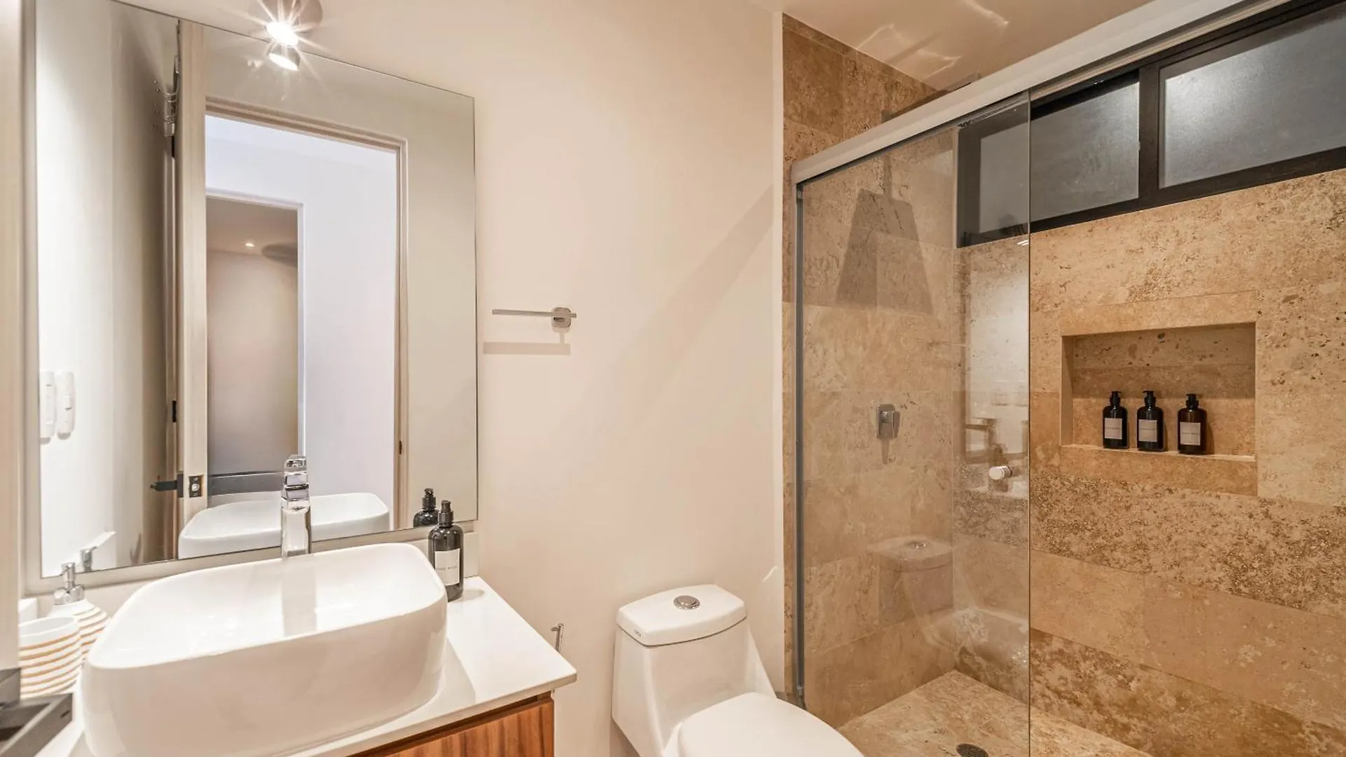 Holiday home 1 Bd Suite With Private Balcony, Rooftop Pool, Gym Tulum Mexico