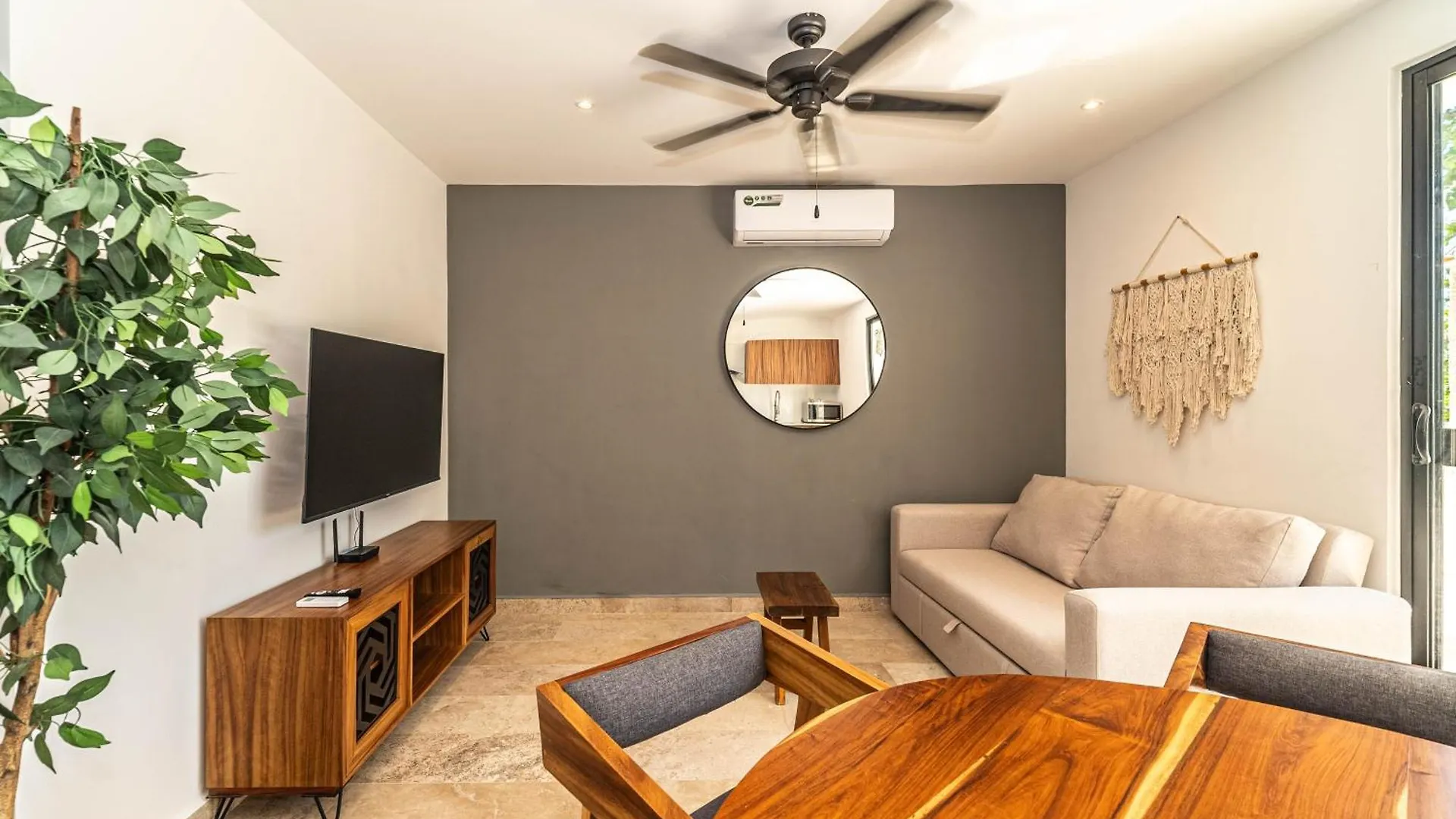1 Bd Suite With Private Balcony, Rooftop Pool, Gym Tulum 0*,  Mexico